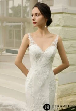 Robe De Mariée Fourreau Ajustée à Double Traîne -Soiree Blanche Boutique 02c0822c40 scaled 1
