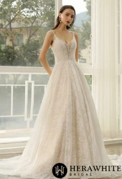 Robe De Mariée Ligne A En Dentelle Perlée Avec Bretelles Spaghetti 9 Robe De Mariée Ligne A En Dentelle Perlée Avec Bretelles Spaghetti -Soiree Blanche Boutique 15bde850ff