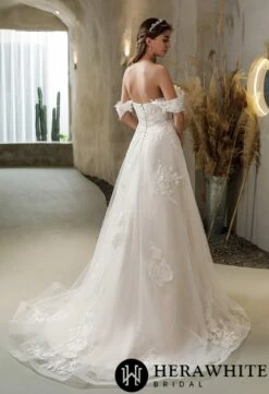 Robe De Mariée En Dentelle Florale Avec Bretelles Détachables Aux épaules 6 Robe De Mariée En Dentelle Florale Avec Bretelles Détachables Aux épaules -Soiree Blanche Boutique 2257831f48