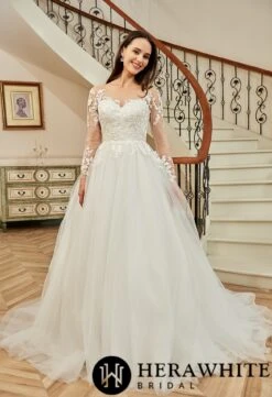 Robe De Mariée Princesse En Dentelle à Manches Longues Et Traîne De Chapelle En Illusion 3 Robe De Mariée Princesse En Dentelle à Manches Longues Et Traîne De Chapelle En Illusion -Soiree Blanche Boutique 32d9900062