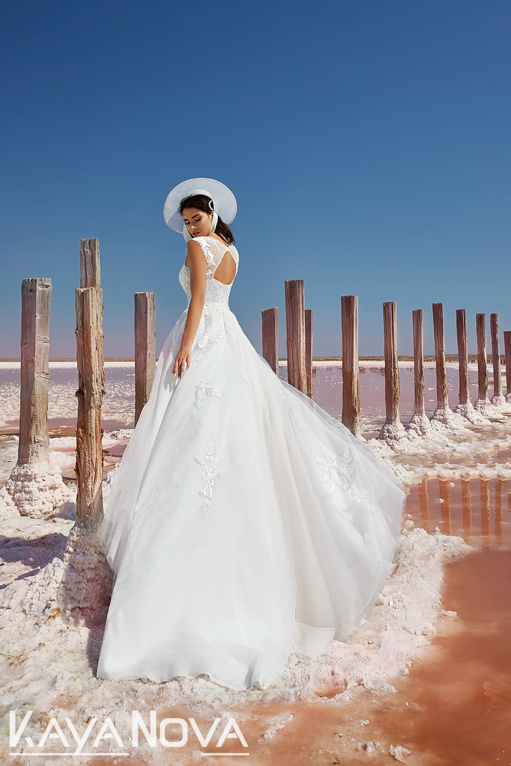 Robe De Mariée Dos Ouvert Blanche Robe De Mariée Dos Ouvert Blanche -Soiree Blanche Boutique 344A1326