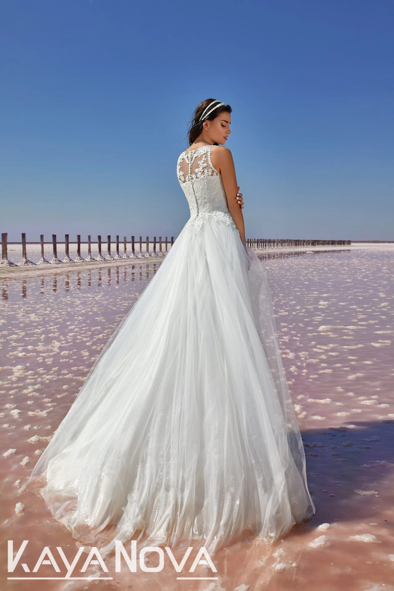 Robe De Mariée Princesse Simple Blanche Robe De Mariée Princesse Simple Blanche -Soiree Blanche Boutique 344A2029