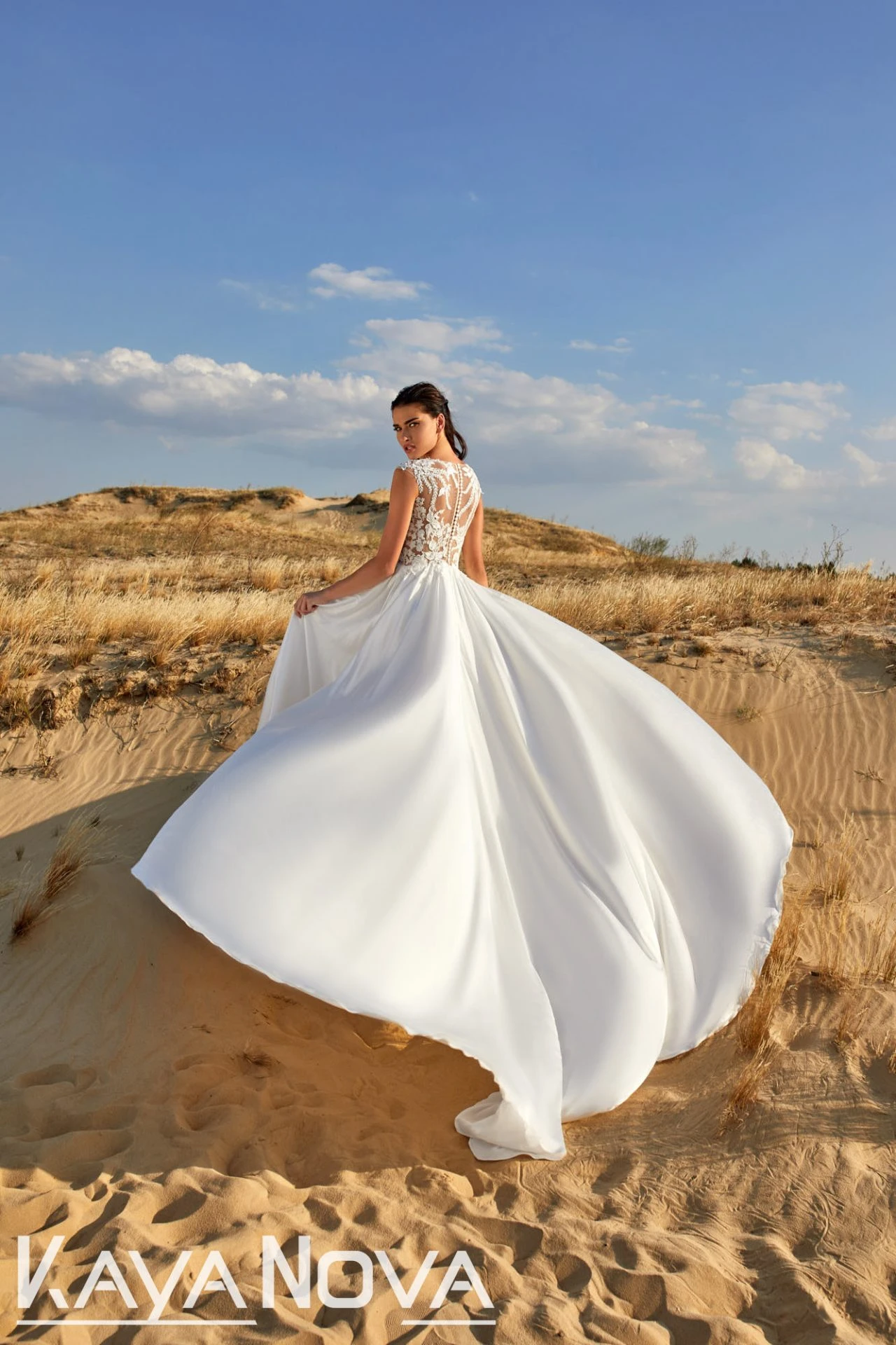 Robe De Mariée En Soie Robe De Mariée En Soie -Soiree Blanche Boutique 344A4303
