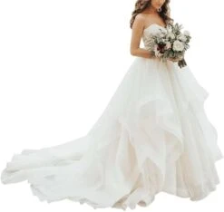 Robe De Mariée Princesse à Volants Et Ceinture