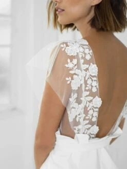 Robe De Mariée Courte Pour Mariage Civil Blanche 6 Robe De Mariée Courte Pour Mariage Civil Blanche -Soiree Blanche Boutique 5c58dfb3 ba7c 40c8 a376 3631b670081a