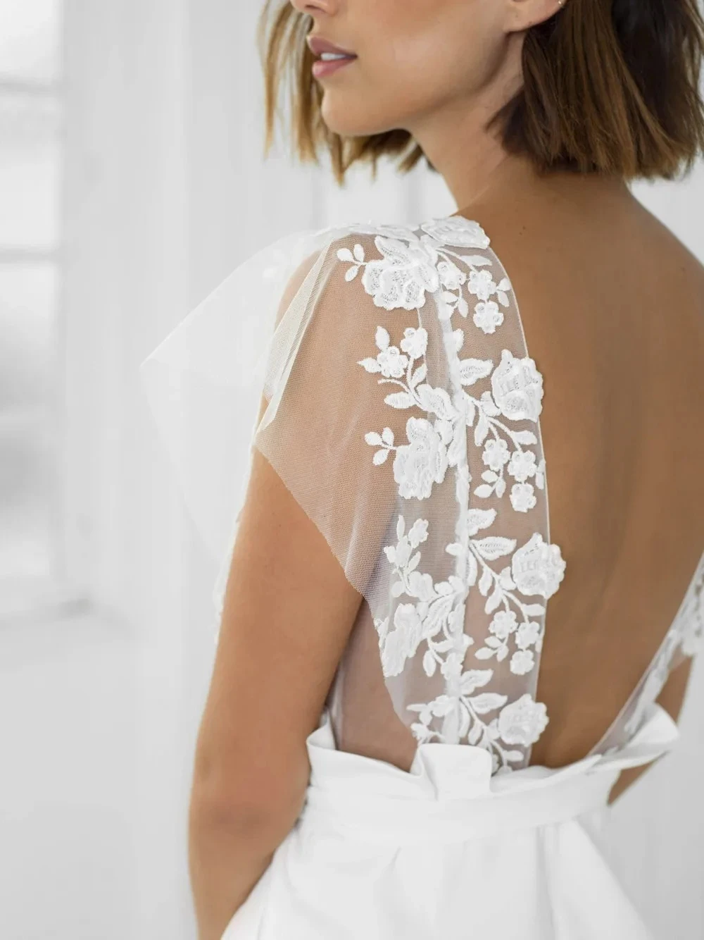 Robe De Mariée Courte Pour Mariage Civil Blanche Robe De Mariée Courte Pour Mariage Civil Blanche -Soiree Blanche Boutique 5c58dfb3 ba7c 40c8 a376 3631b670081a