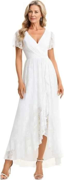 Robe De Mariée Courte Près Du Corps Blanche