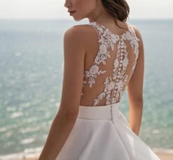 Princesse Robe De Mariée Femme Ronde Grande Taille -Soiree Blanche Boutique 61YX6r5QWVL. AC SL1500