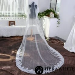 Long Voile De Mariée Dentellé 4 Long Voile De Mariée Dentellé -Soiree Blanche Boutique 61cf55d2d0