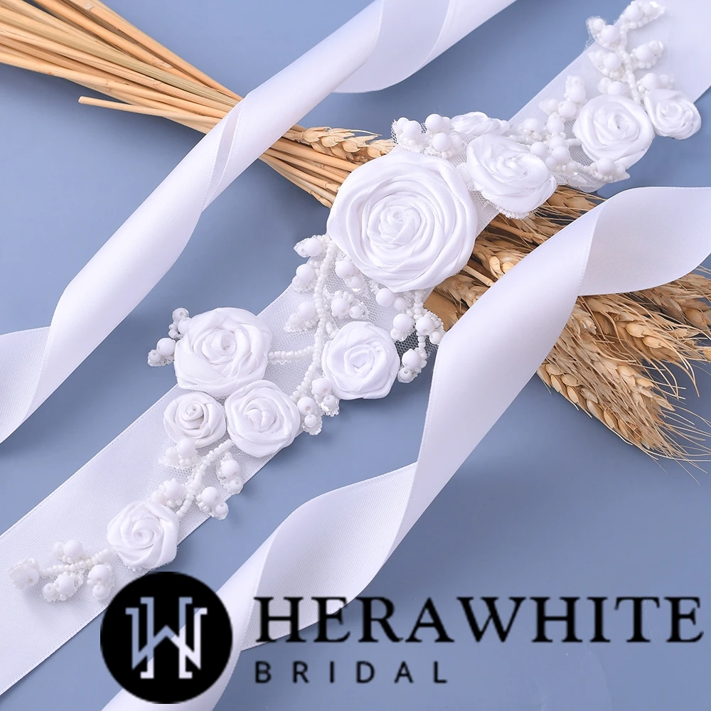 Ceinture de Mariée A Fleurs Satinées Ceinture De Mariée A Fleurs Satinées -Soiree Blanche Boutique 6551d8757f