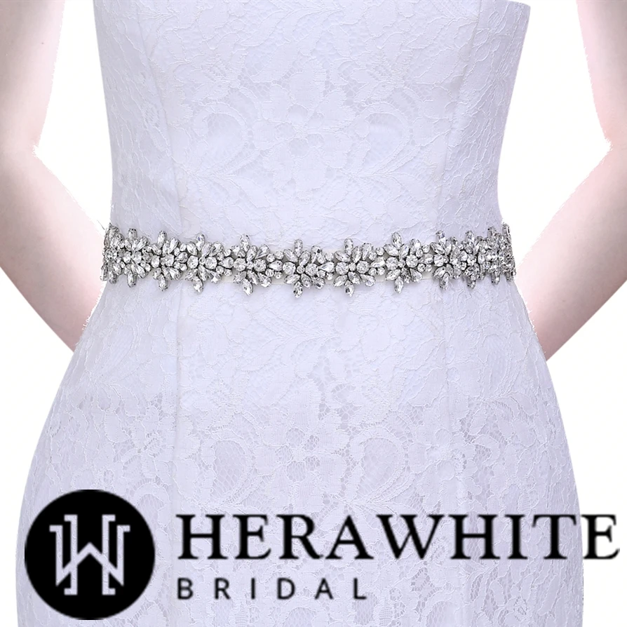 Ceinture de Mariée Fleurs en Cristal Ceinture De Mariée Fleurs En Cristal -Soiree Blanche Boutique 673a103bf2