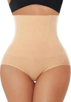 Robe De Mariée Droite Et Fluide A Dentelle Florale