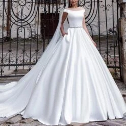 Robe De Mariée Manches Courtes Bouffantes Et Dentelle Florale -Soiree Blanche Boutique 71ajVxcOdL. AC SL1000