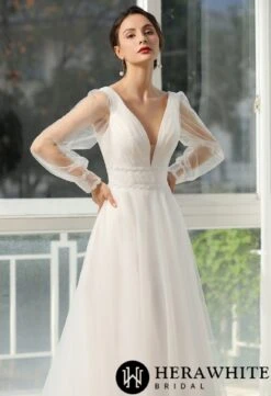 Robe De Mariée Manche Longue Blanche 4 Robe De Mariée Manche Longue Blanche -Soiree Blanche Boutique 89e9361bba
