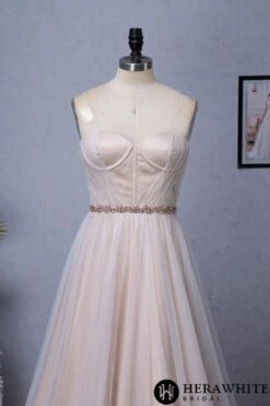 Robe De Mariée En Tulle Avec Corset Rose Nude -Soiree Blanche Boutique 98f0b845c1 scaled 1