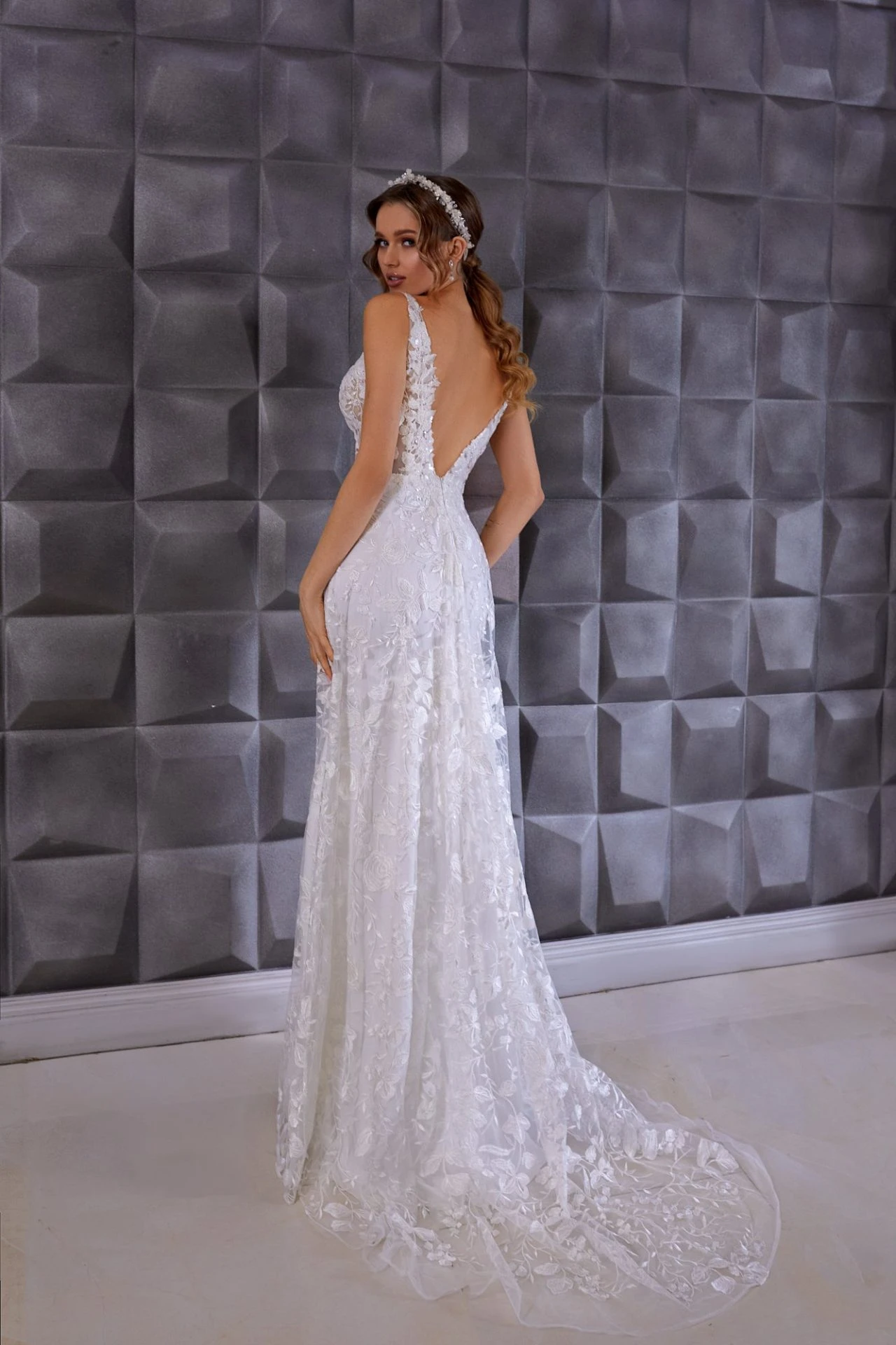 Robe De Mariée Fourreau Florale Blanche Robe De Mariée Fourreau Florale Blanche -Soiree Blanche Boutique Candela35