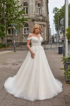 Robe De Mariée Grande Taille Manches Tombantes -Soiree Blanche Boutique Cayetana13