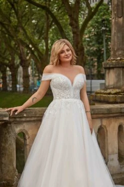 Robe De Mariée Grande Taille Manches Tombantes -Soiree Blanche Boutique Cayetana49