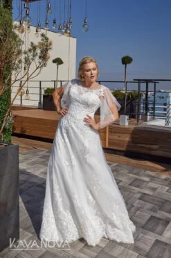 Robe De Mariée Grande Taille Col Bateau 6 Robe De Mariée Grande Taille Col Bateau -Soiree Blanche Boutique Cora3