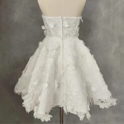 Robe De Mariée Courte Dentelle Florale Blanche -Soiree Blanche Boutique Design sans titre 37