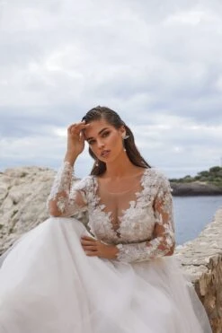 Robe De Mariée Bohème Manche Longue Blanche 4 Robe De Mariée Bohème Manche Longue Blanche -Soiree Blanche Boutique Dionisia