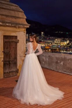 Robe De Mariée Princesse Blanche -Soiree Blanche Boutique Edicta5