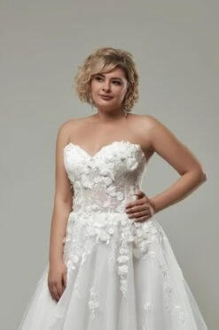 Robe De Mariée Femme Ronde Bustier -Soiree Blanche Boutique Fabrizia1