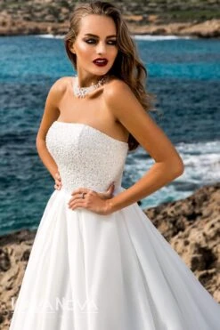 Robe De Mariée Princesse Avec Perles Blanche 4 Robe De Mariée Princesse Avec Perles Blanche -Soiree Blanche Boutique Jasmine202 13