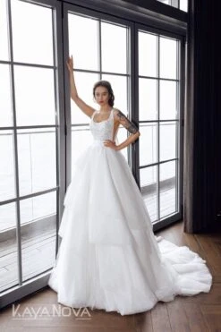 Robe De Mariée Princesse Originale Haut Strass -Soiree Blanche Boutique Jimena Juana