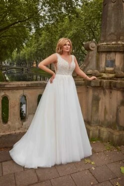 Robe De Mariée Pour Femme Ronde -Soiree Blanche Boutique Josefa28