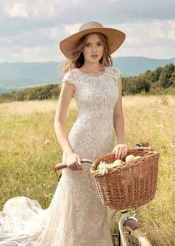 Robe De Mariée Sirène Dentelle Florale Blanche 5 Robe De Mariée Sirène Dentelle Florale Blanche -Soiree Blanche Boutique Kelly203