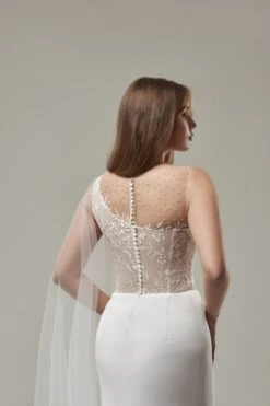 Robe De Mariée Sirène Asymétrique Blanche 5 Robe De Mariée Sirène Asymétrique Blanche -Soiree Blanche Boutique Litzy2