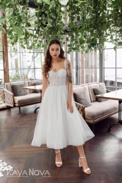 Robe De Mariée Courte Avec Perles Blanche -Soiree Blanche Boutique Lourdes