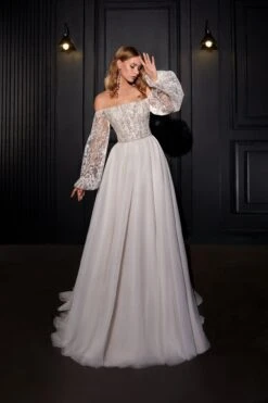 Robe De Mariée Col Bateau Blanche -Soiree Blanche Boutique Madeleine1