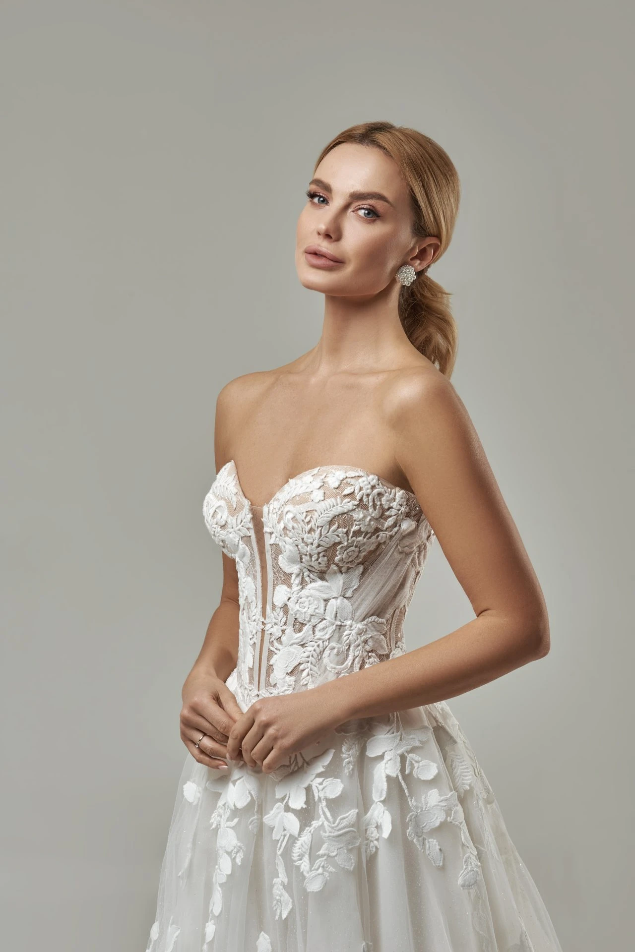 Robe De Mariée Bustier Dentelle Robe De Mariée Bustier Dentelle -Soiree Blanche Boutique Matia3