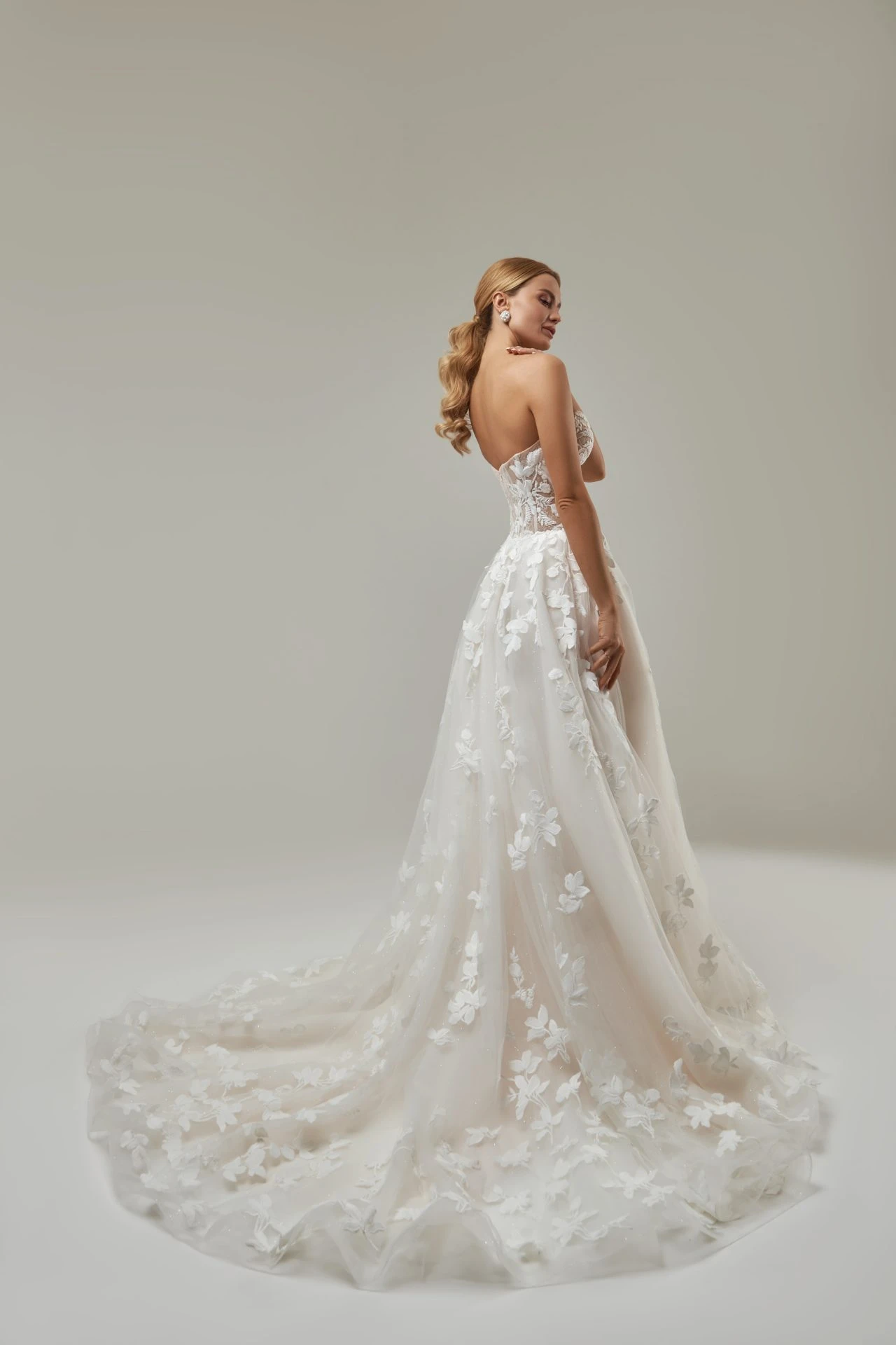 Robe De Mariée Bustier Dentelle Robe De Mariée Bustier Dentelle -Soiree Blanche Boutique Matia5