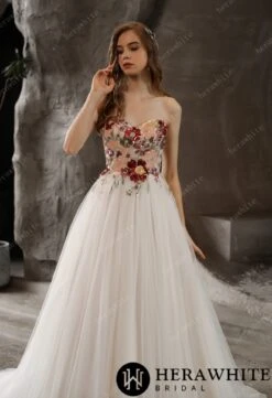 Robe De Mariée Originale A Fleurs -Soiree Blanche Boutique Originale zoom