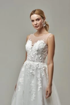 Robe De Mariée Dentelle Bohème Blanche -Soiree Blanche Boutique Prisca1
