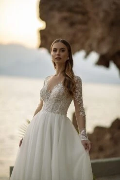 Robe De Mariée Dentelle Et Tulle Blanche -Soiree Blanche Boutique Robe De Mariee Dentelle Et Tulle Blanche zoom