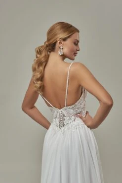 Robe De Mariée Bohème En Dentelle Blanche -Soiree Blanche Boutique Serapia3