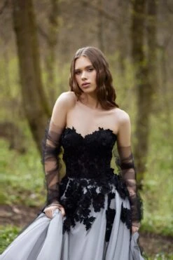 Robe De Mariée Gothique 4 Robe De Mariée Gothique -Soiree Blanche Boutique Simpatia1