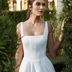 Robe De Mariée Col Carré 4 Robe De Mariée Col Carré -Soiree Blanche Boutique a5b657de 64f5 4b4c 9b62 00bb0049bfb7