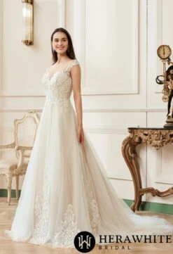 Robe De Mariée A à Encolure Cœur Illusion Et Dentelle 4 Robe De Mariée A à Encolure Cœur Illusion Et Dentelle -Soiree Blanche Boutique ad978eb367