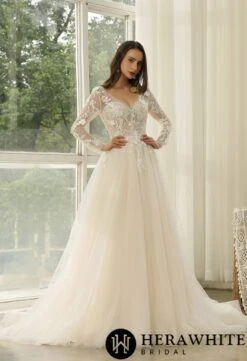 Robe De Mariée Princesse à Manches Longues Et Dentelle Florale -Soiree Blanche Boutique addc1229b0