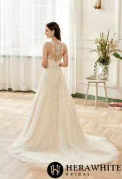 Robe De Mariée En Tulle Et Dentelle à Encolure Ras-du-cou Et Illusion 6 Robe De Mariée En Tulle Et Dentelle à Encolure Ras-du-cou Et Illusion -Soiree Blanche Boutique b8ad970810