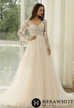 Robe De Mariée Princesse à Manches Longues Et Dentelle Florale -Soiree Blanche Boutique c32505e8f0