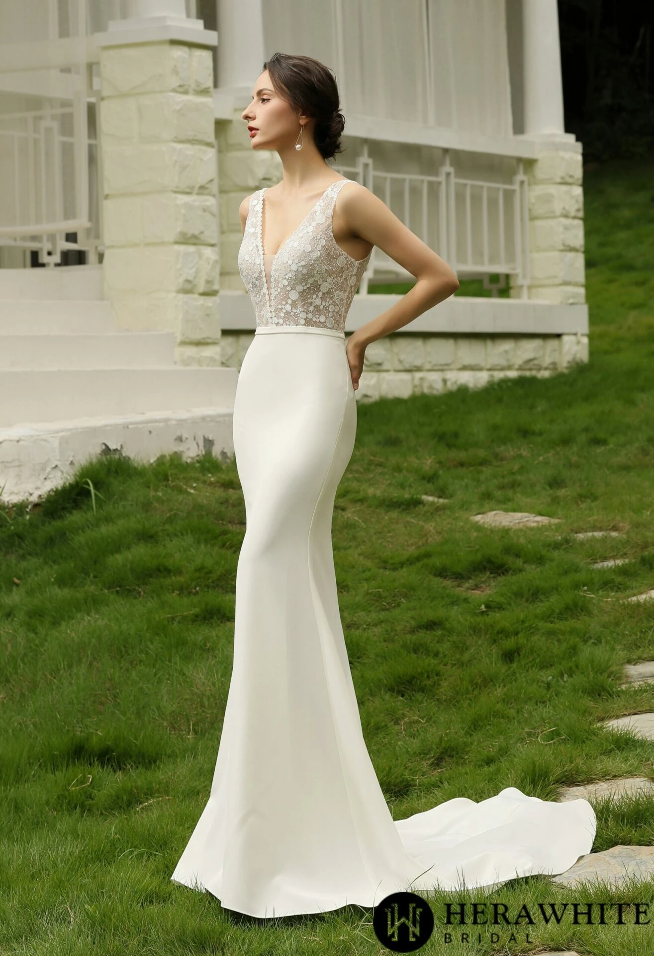 Robe de Mariée Simple Col V Robe De Mariée Simple Col V -Soiree Blanche Boutique d6aec47004 scaled 1