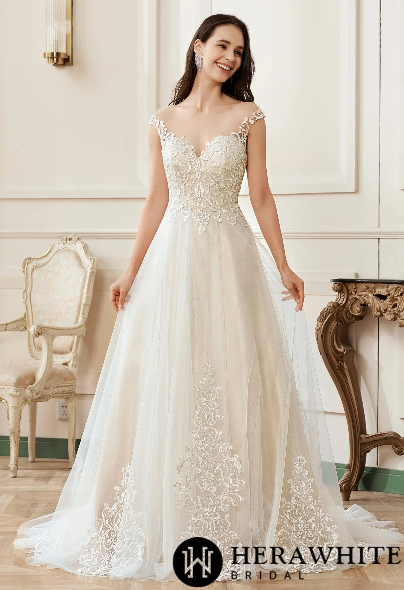 Robe de mariée A à encolure cœur illusion et dentelle Robe De Mariée A à Encolure Cœur Illusion Et Dentelle -Soiree Blanche Boutique d75dd49512