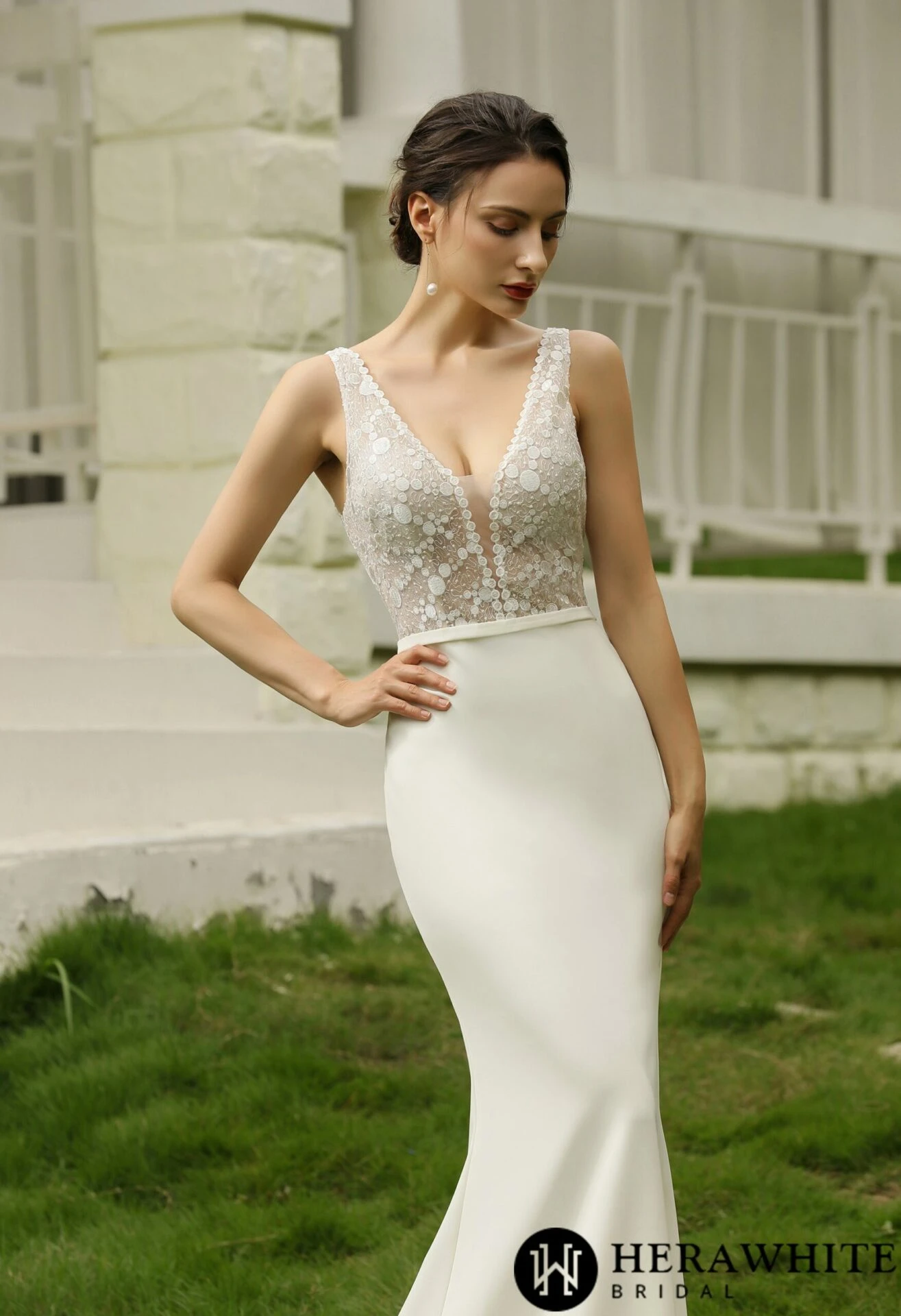 Robe de Mariée Simple Col V Robe De Mariée Simple Col V -Soiree Blanche Boutique edf37a2ca0 scaled 1