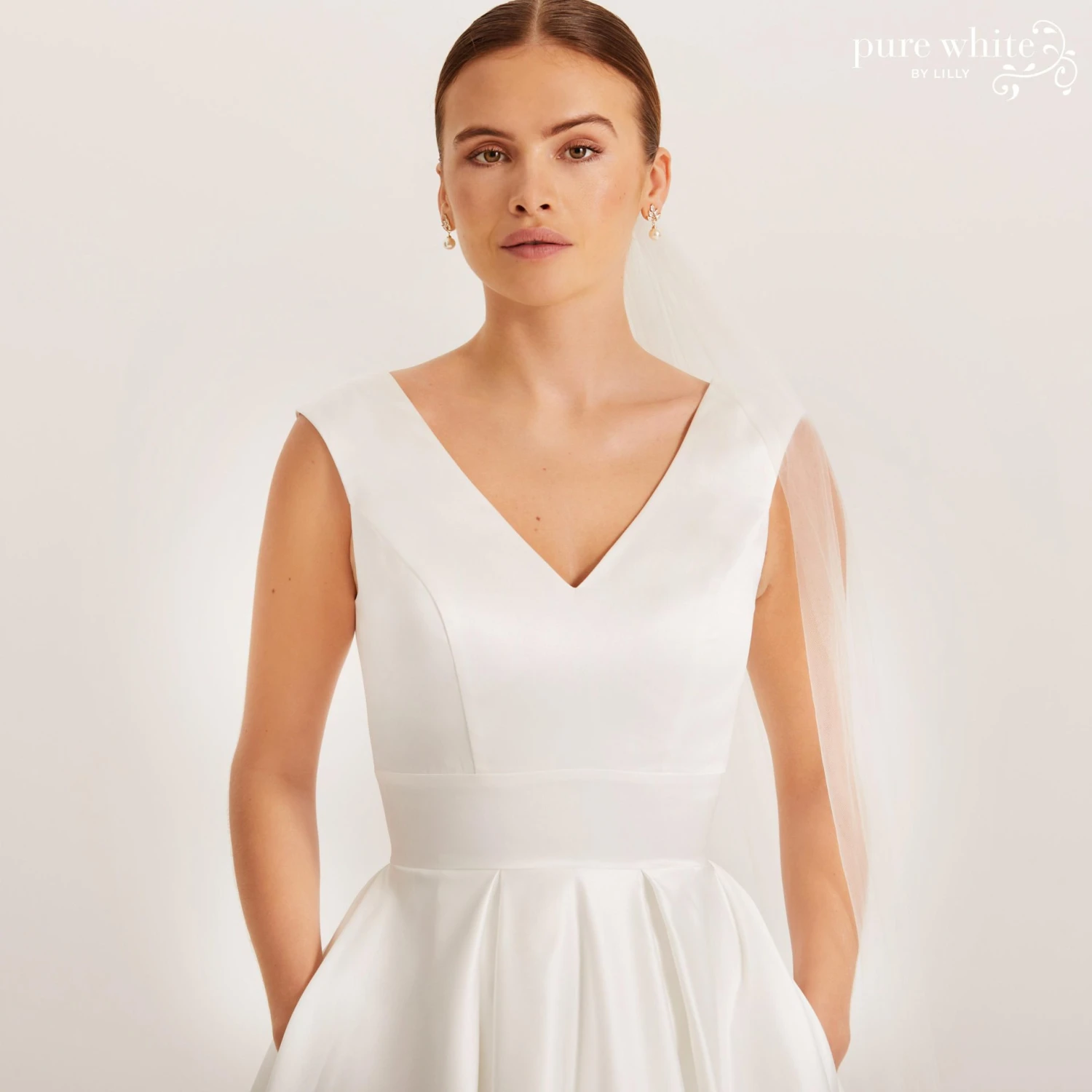 Robe De Mariée Bouffante Blanche Robe De Mariée Bouffante Blanche -Soiree Blanche Boutique tmp3vne7ryt